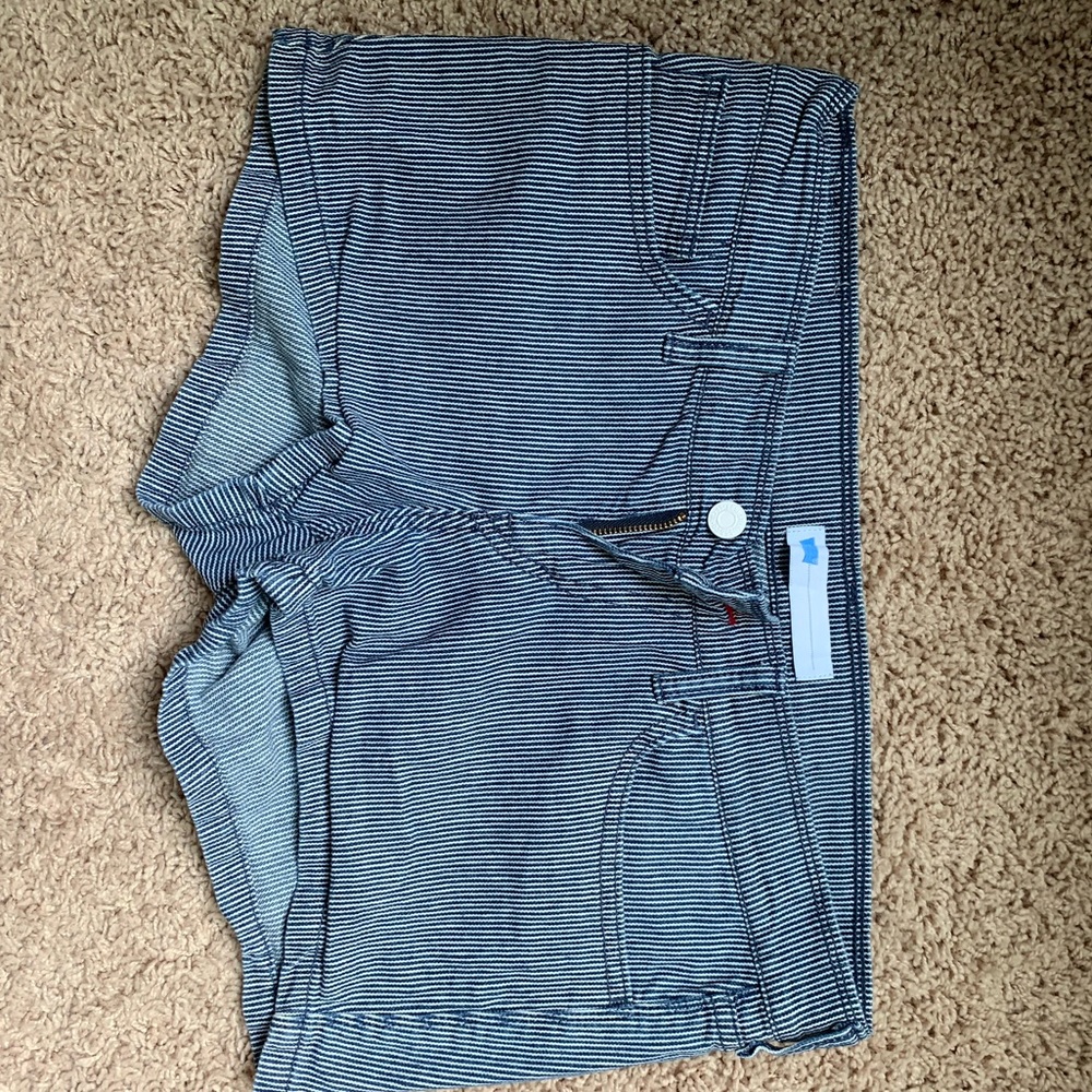 Levi’s shorts